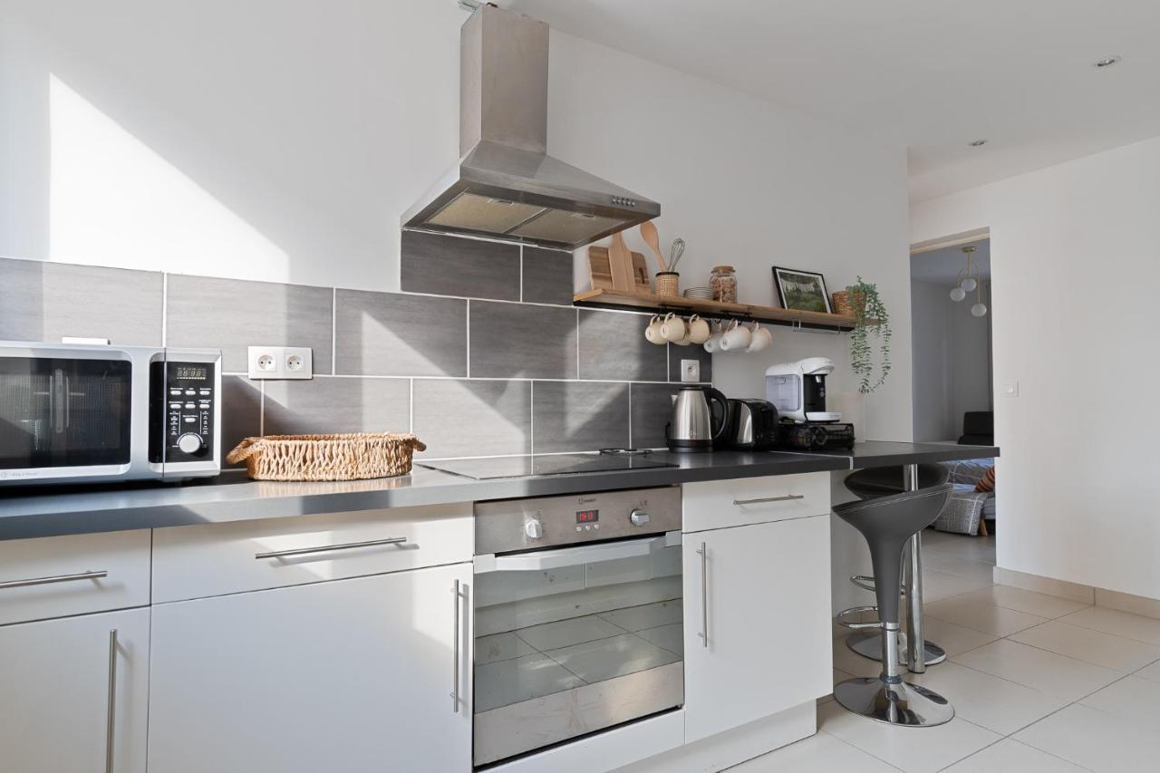 Appartement Spacieux 1 Chambre Parking Gratuit فالنسيا المظهر الخارجي الصورة