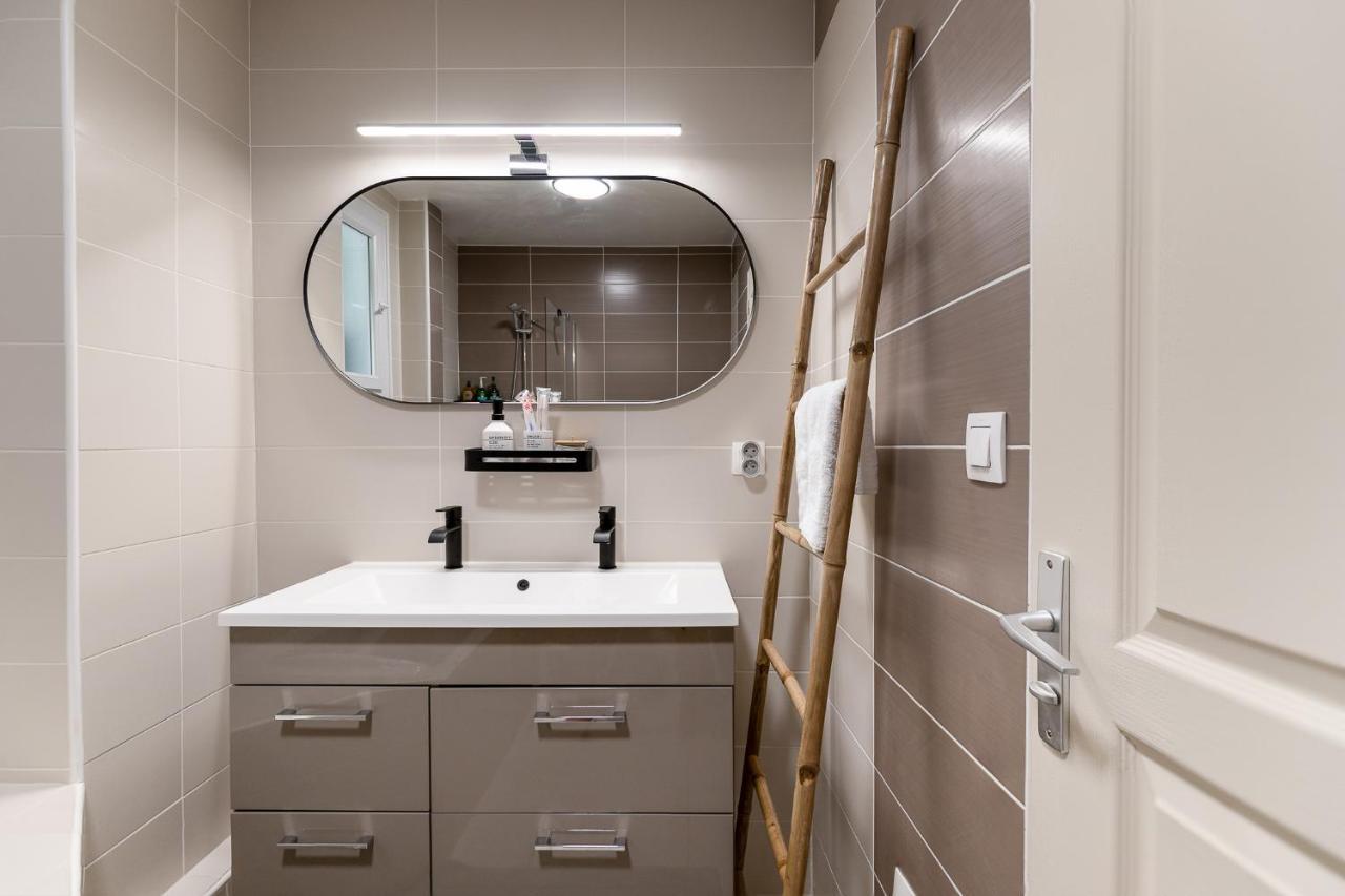 Appartement Spacieux 1 Chambre Parking Gratuit فالنسيا المظهر الخارجي الصورة