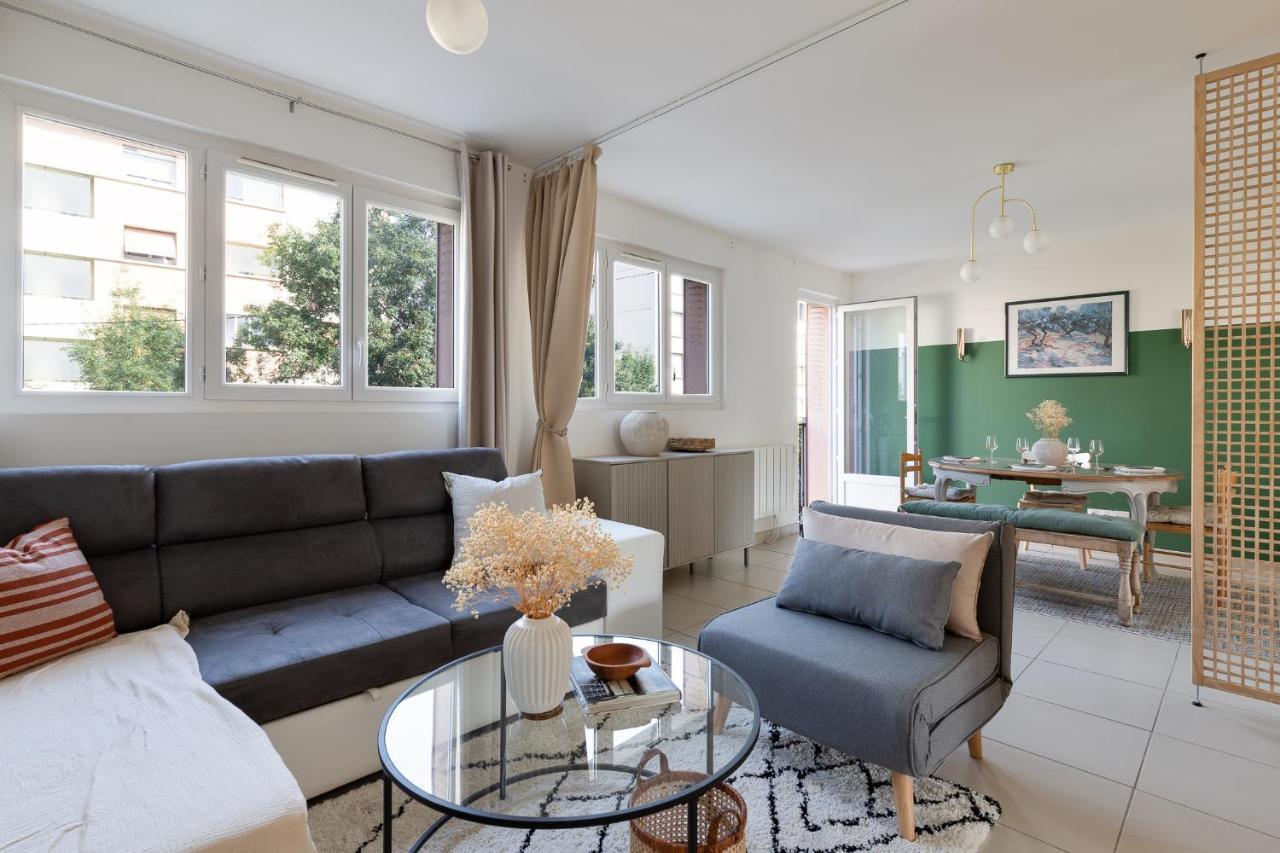 Appartement Spacieux 1 Chambre Parking Gratuit فالنسيا المظهر الخارجي الصورة