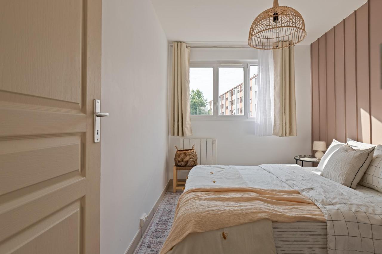 Appartement Spacieux 1 Chambre Parking Gratuit فالنسيا المظهر الخارجي الصورة