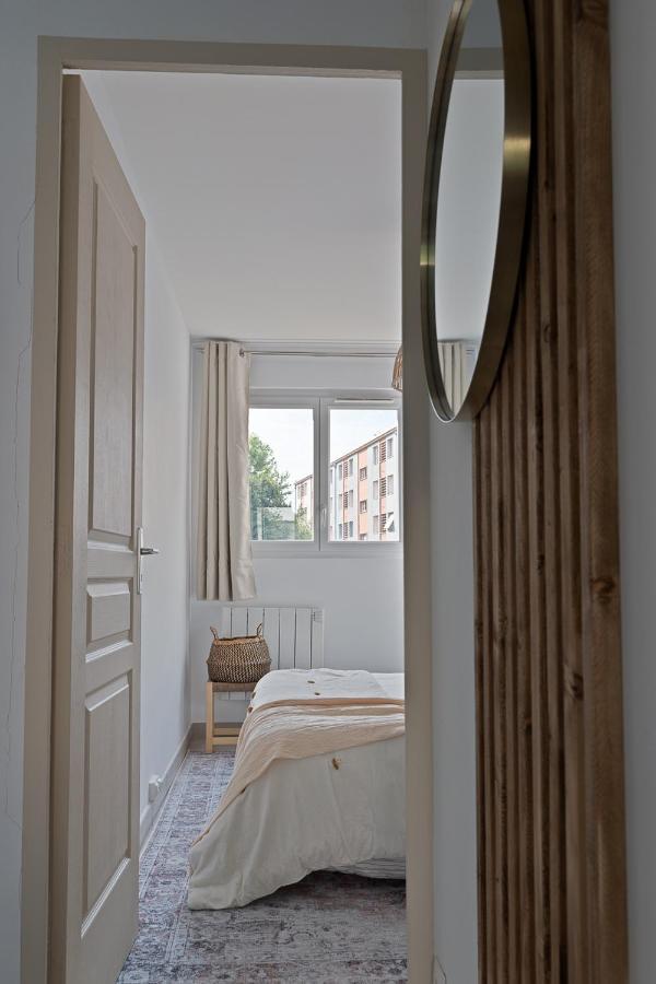 Appartement Spacieux 1 Chambre Parking Gratuit فالنسيا المظهر الخارجي الصورة