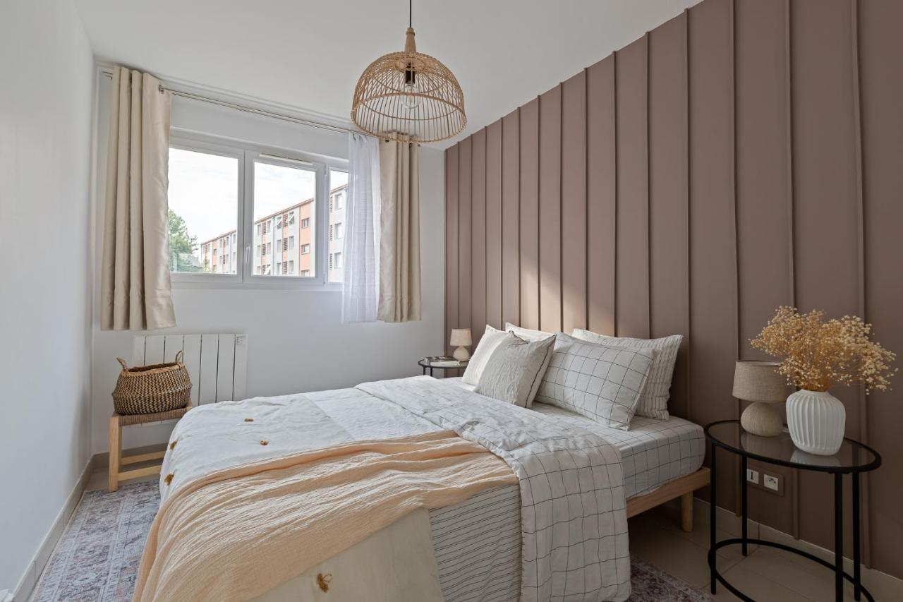 Appartement Spacieux 1 Chambre Parking Gratuit فالنسيا المظهر الخارجي الصورة